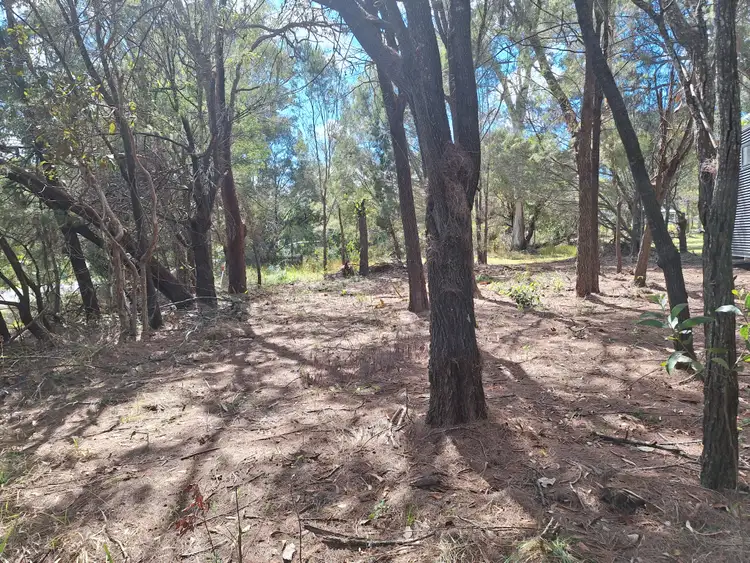 50 Scotts Rd, Macleay Island QLD 4184
