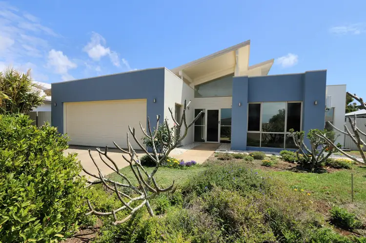7 Avalon St