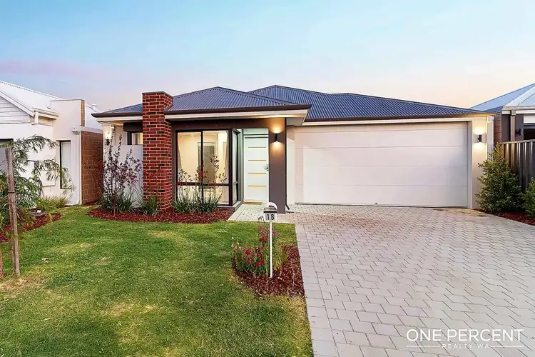 Second view of Homely house listing, 18 Zircon St, Treeby WA 6164