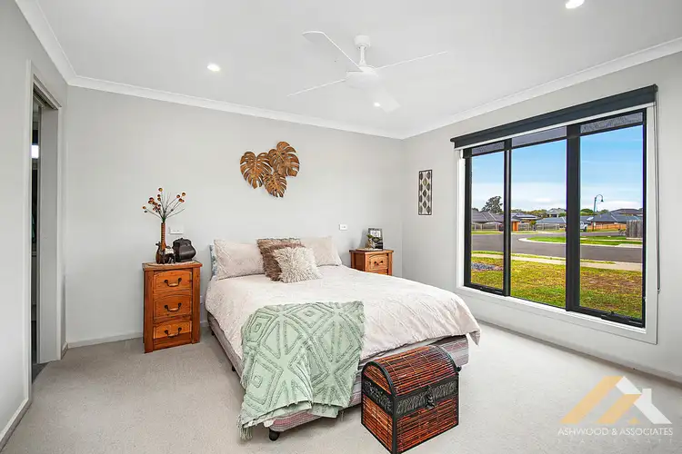 Second view of Homely house listing, 31 McCallum Dr, Eastwood VIC 3875