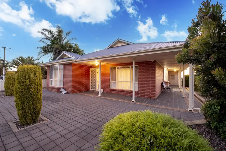 1 Mildren Ave, Port Broughton SA 5522
