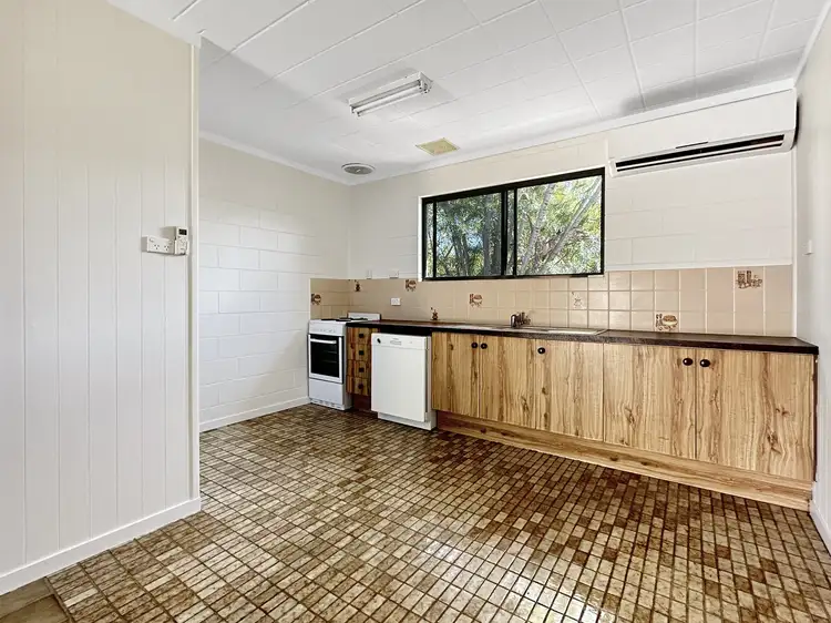Fifth view of Homely house listing, Unit 2/2 Widdowson Ct, Picnic Bay QLD 4819