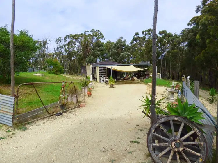 72 Kiaka Rd, Nethercote NSW 2549