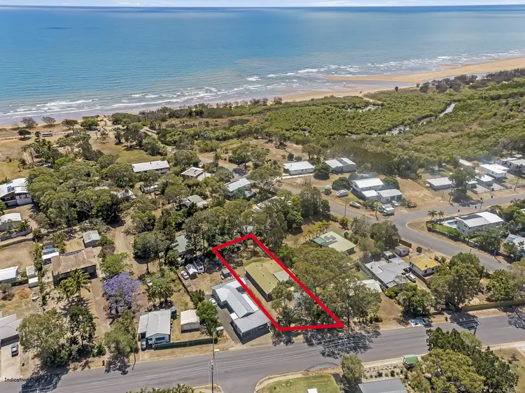 21 Moore Park Rd, Moore Park Beach QLD 4670