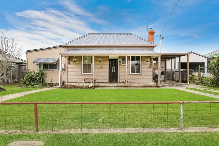 6 Fraser St, Culcairn NSW 2660