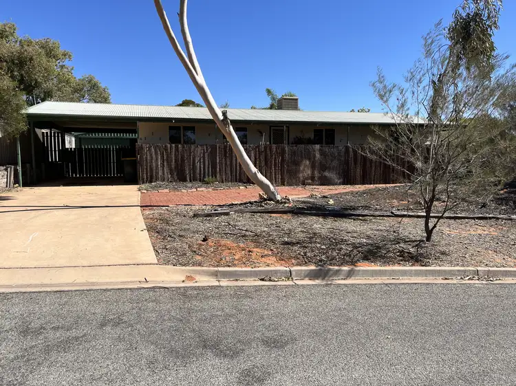 8 Emeroo Ct, Roxby Downs SA 5725
