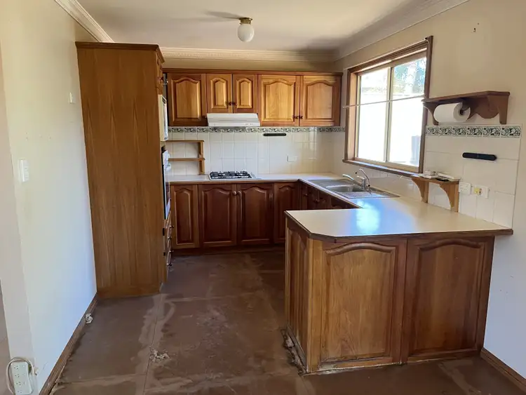 Fourth view of Homely house listing, 8 Emeroo Ct, Roxby Downs SA 5725