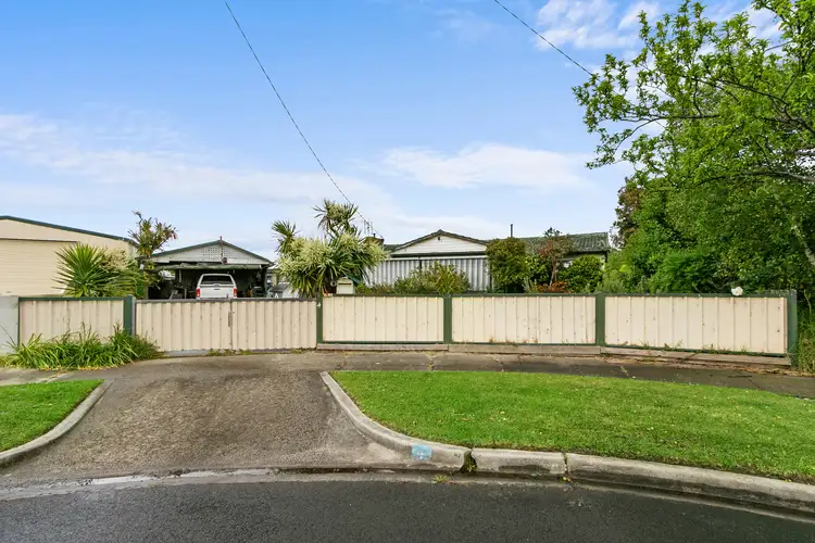 Fifth view of Homely house listing, 4 Licola Ct, Traralgon VIC 3844