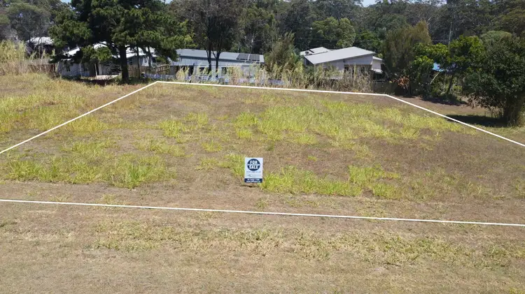 22 Roebuck Rd, Russell Island QLD 4184