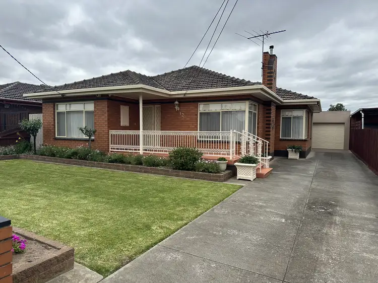 12 Charmaine Ave, Avondale Heights VIC 3034