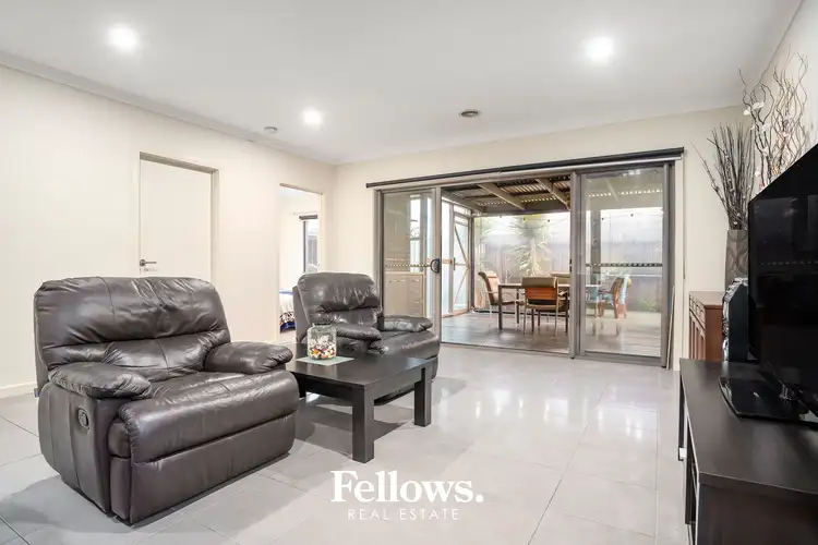 Fifth view of Homely house listing, 2 Mopar Court, Cranbourne East VIC 3977