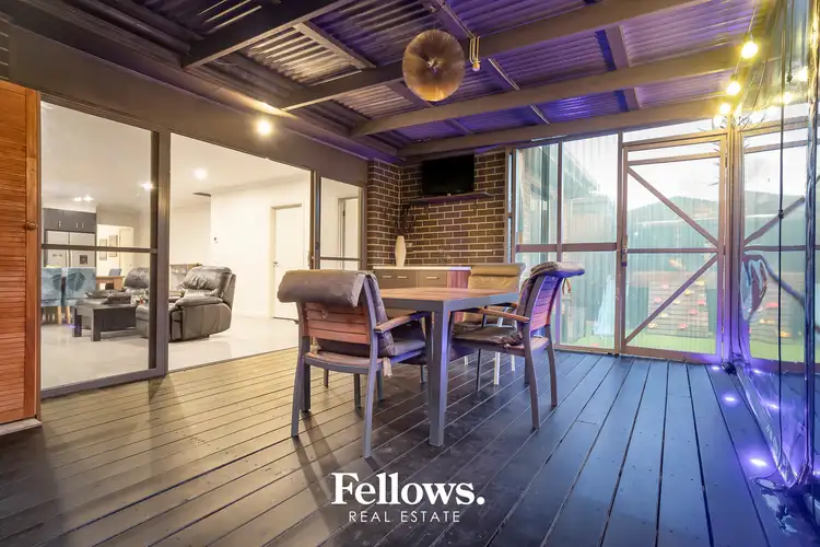 Sixth view of Homely house listing, 2 Mopar Court, Cranbourne East VIC 3977