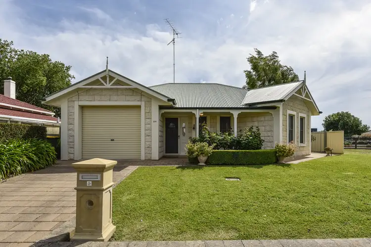 20 Queen St, Penola SA 5277