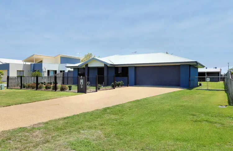 9 Avalon St, Burnett Heads QLD 4670