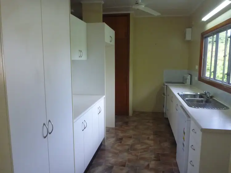 Fifth view of Homely semi-detached listing, Unit 2/45 Circular Way, Trunding QLD 4874