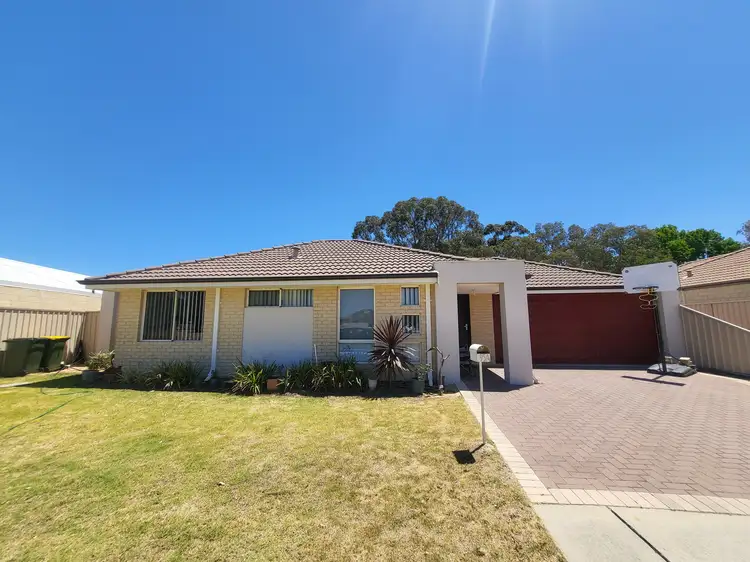 95A The Promenade, Wattle Grove WA 6107
