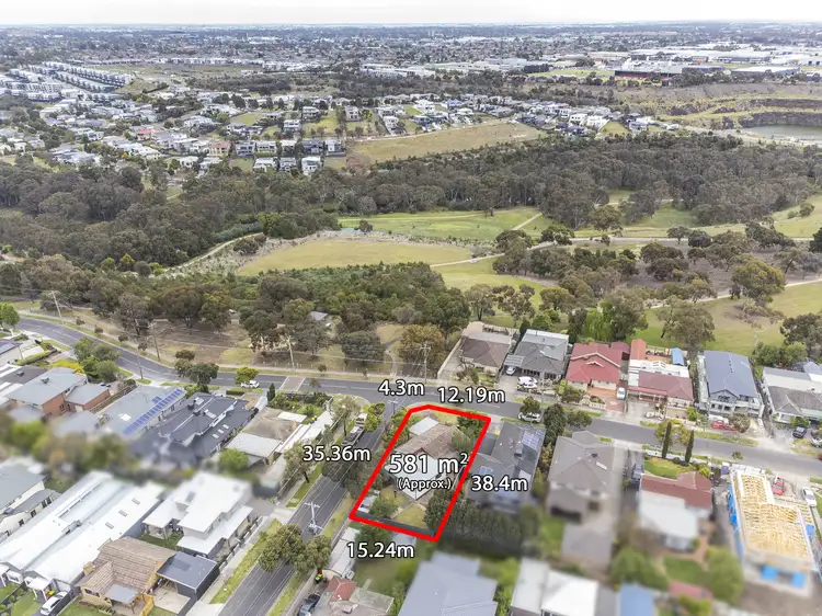 56 Thompson St, Avondale Heights VIC 3034