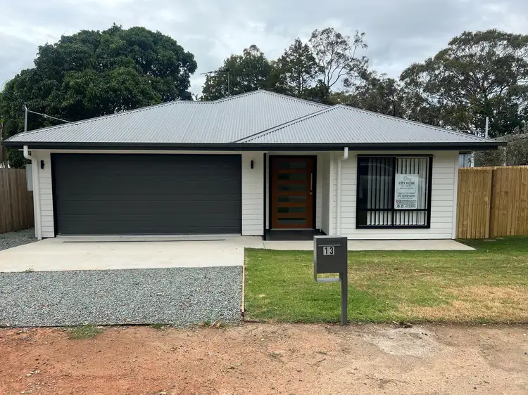 13 Lowther St, Russell Island QLD 4184