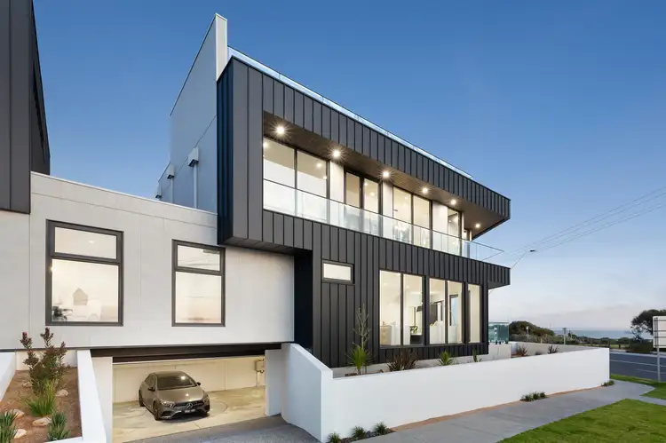 116 Beach Road, Parkdale VIC 3195