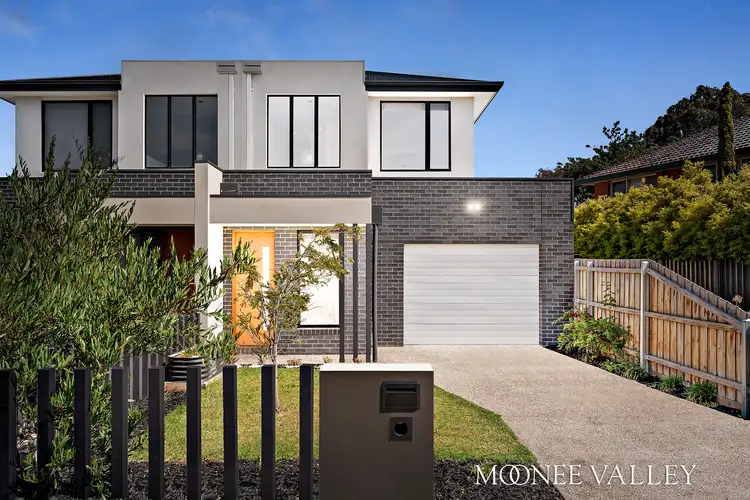 9A Woorigoleen Drive, Keilor East VIC 3033