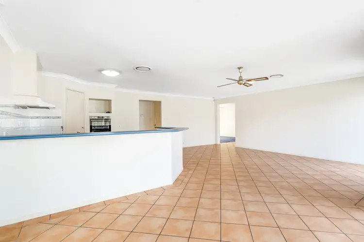 Fourth view of Homely house listing, 2 Grande Close, Singleton NSW 2330