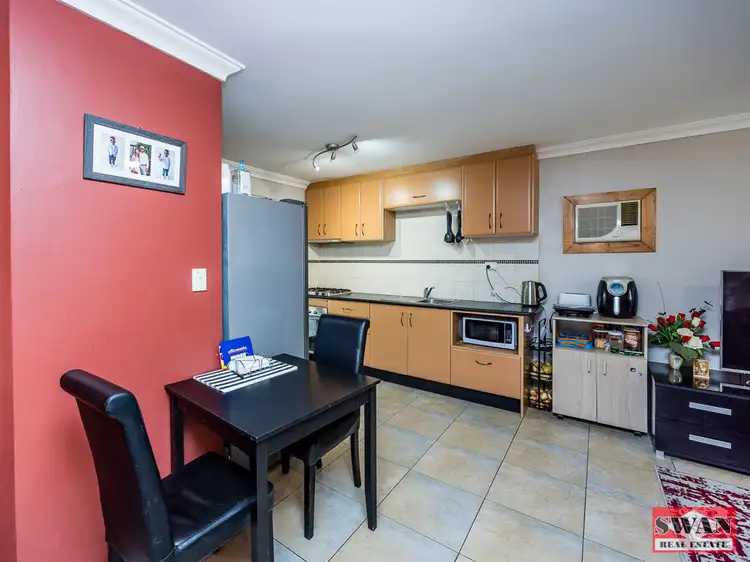 Fifth view of Homely house listing, 6 Auranzau Ct, Stratton WA 6056