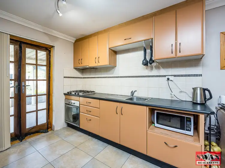 Seventh view of Homely house listing, 6 Auranzau Ct, Stratton WA 6056