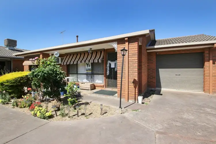 2/6 Kambora Ct, Lavington NSW 2641