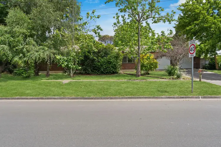 12 Hereford Ave, Hahndorf SA 5245