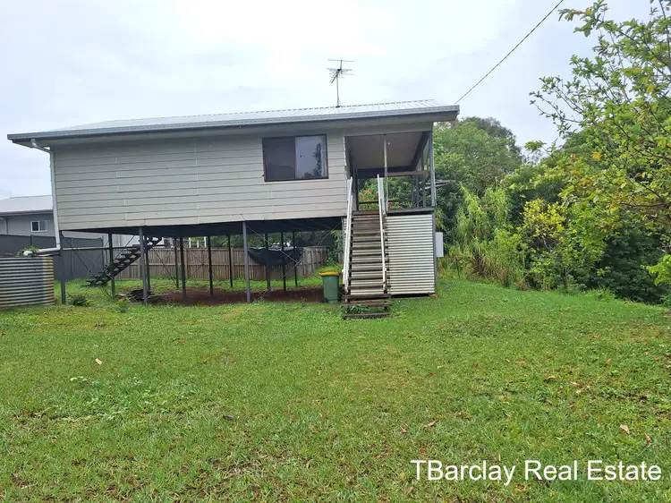 3 Con St, Macleay Island QLD 4184