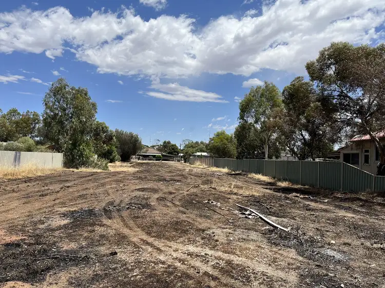 13 Battery St, Muluckine WA 6401
