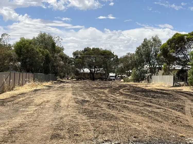 14 Milhinch Street, Muluckine WA 6401