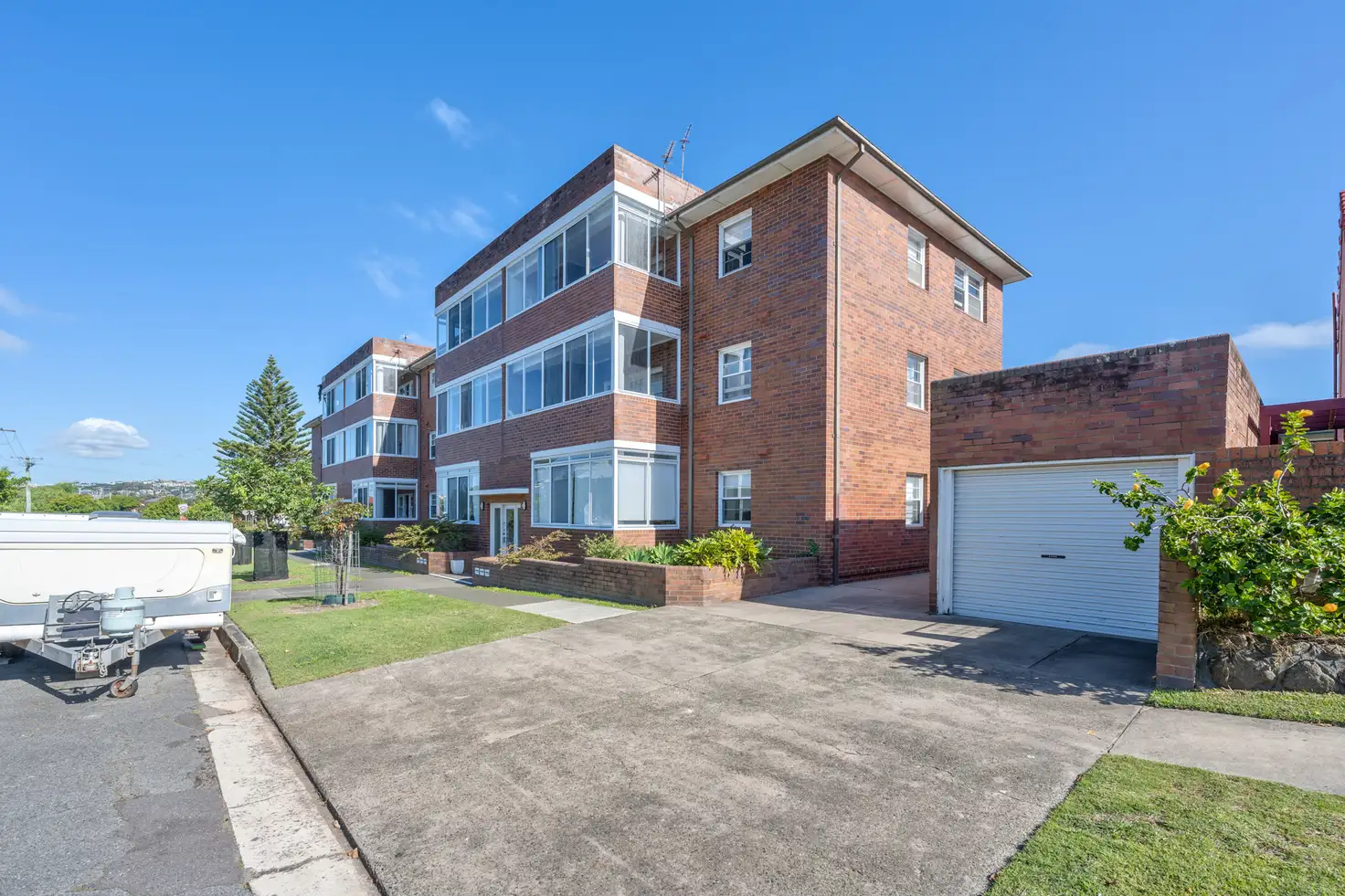 Main view of Homely unit listing, Unit 18/76 Parkway Ave, Cooks Hill NSW 2300