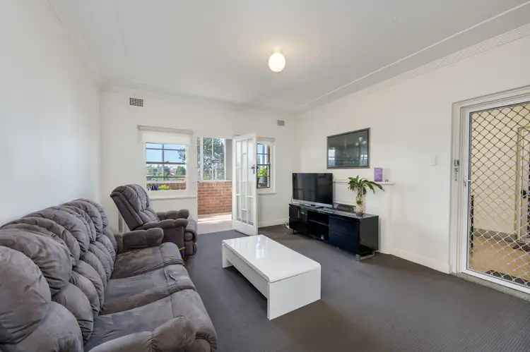 Second view of Homely unit listing, Unit 18/76 Parkway Ave, Cooks Hill NSW 2300