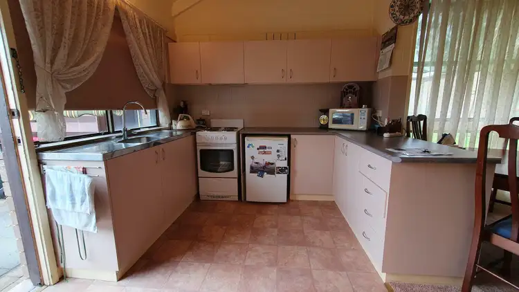 Fifth view of Homely unit listing, 31 Wigg Cl, Traralgon VIC 3844