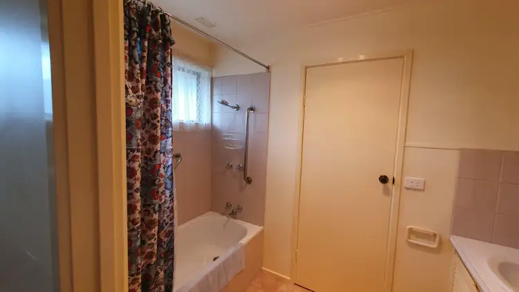 Sixth view of Homely unit listing, 31 Wigg Cl, Traralgon VIC 3844