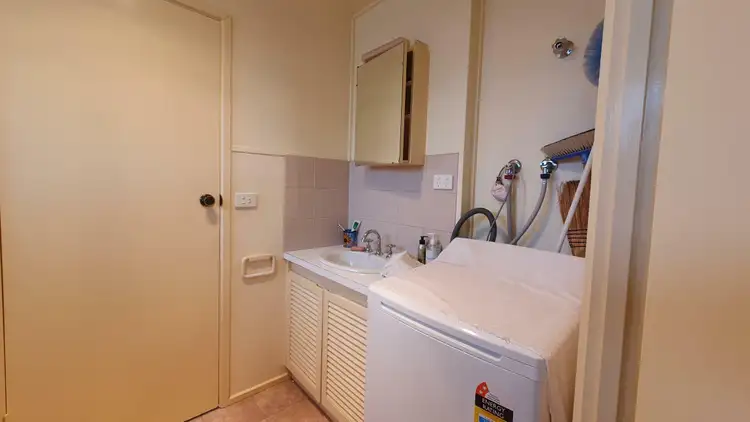 Seventh view of Homely unit listing, 31 Wigg Cl, Traralgon VIC 3844