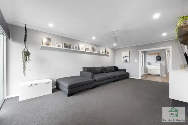 Fifth view of Homely house listing, 38 Shanahan Pde, Newborough VIC 3825