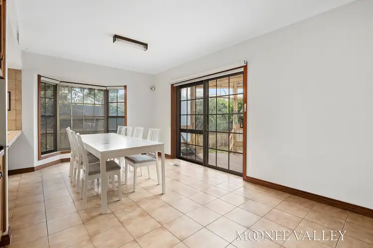 Fourth view of Homely house listing, 142 Templewood Crescent, Avondale Heights VIC 3034