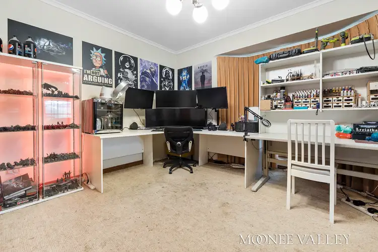 Fifth view of Homely house listing, 142 Templewood Crescent, Avondale Heights VIC 3034
