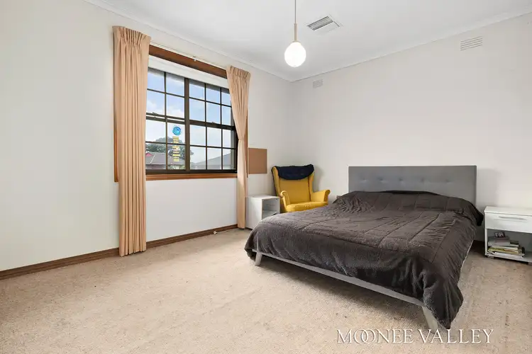 Sixth view of Homely house listing, 142 Templewood Crescent, Avondale Heights VIC 3034