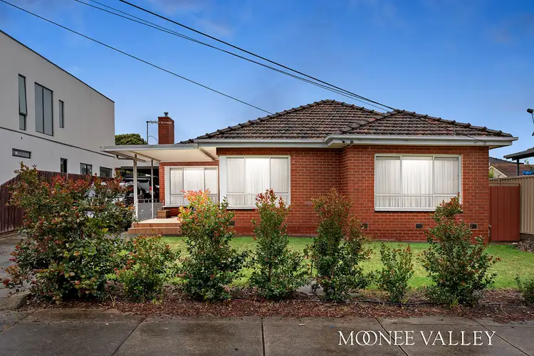 2 Charmaine Avenue, Avondale Heights VIC 3034