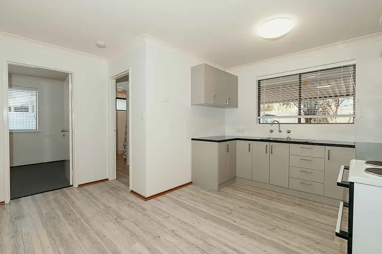 Fourth view of Homely semi-detached listing, 11 Exon Court, Camillo WA 6111