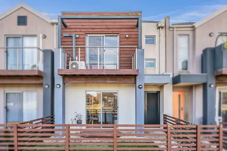 Main view of Homely townhouse listing, Unit 10/8 Moresby Ct, Craigieburn VIC 3064