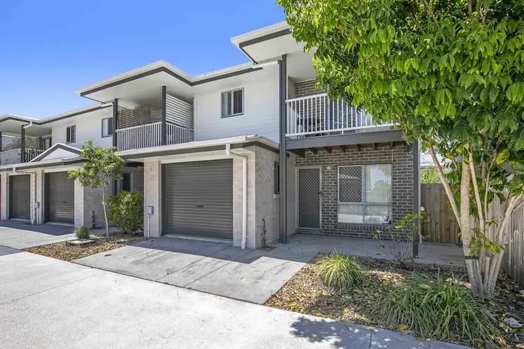 32 Joyce St