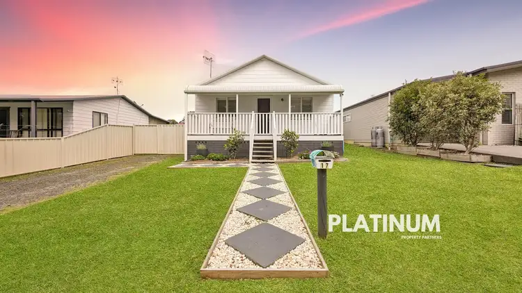 17 Hewitt Ave, St Georges Basin NSW 2540