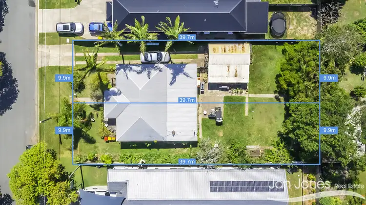 32 Cutts St, Margate QLD 4019