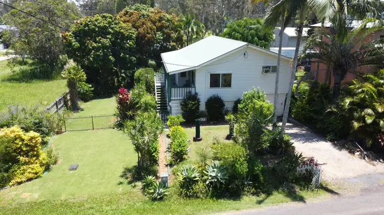 10 Phoenix St, Russell Island QLD 4184