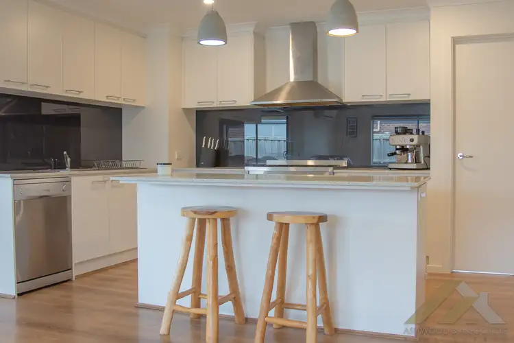 Second view of Homely house listing, 15 Flaxlily Ct, Bairnsdale VIC 3875