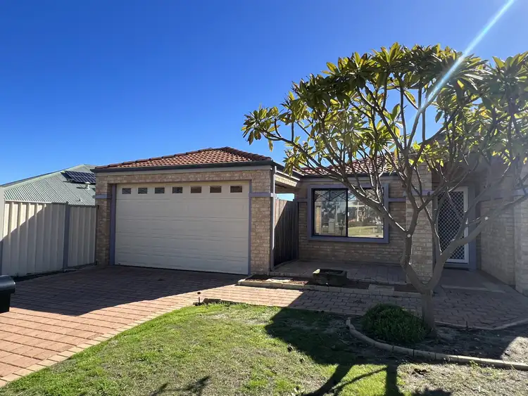 Second view of Homely house listing, 21 Glenfine Way, Carramar WA 6031